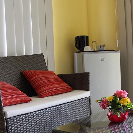 Richards Travel Lodge Jamestown Екстериор снимка