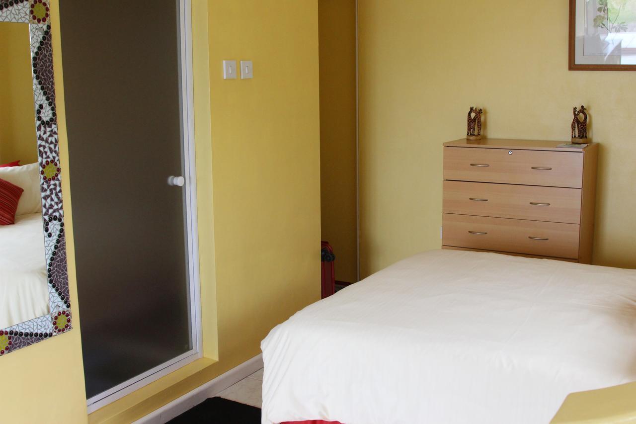 Richards Travel Lodge Jamestown Екстериор снимка